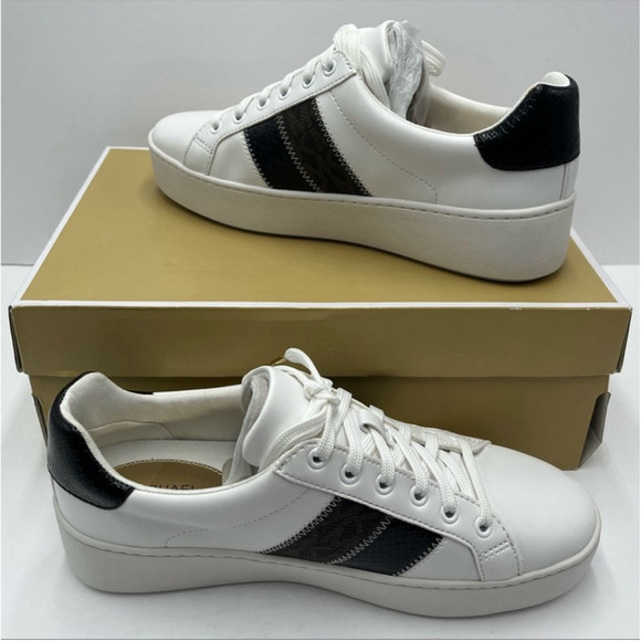 MICHAEL KORS Poppy Lace
Up Leather - Picture 7 of 8